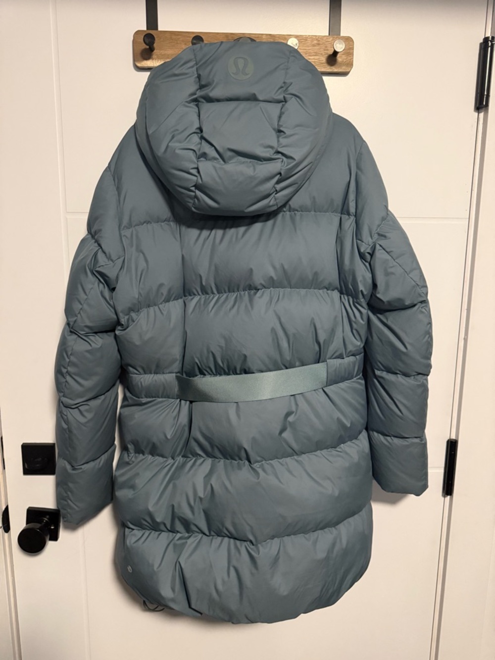 Lululemon Wunder Puff Waist Jacket - Picture 4 of 10